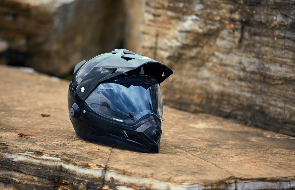 Airwheel C8 color intelligent helmet.