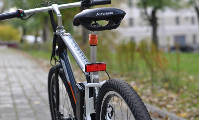 Airwheel R8 Liberty Electric Bikes(3).