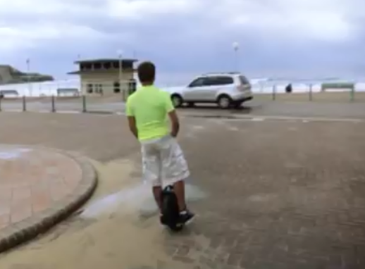 O Airwheel foi características em um programa TBS do Japão. O Airwheel é divertido, portátil e poderoso, sendo a escolha ideal para as pessoas para se locomover e para desafiar as velhas formas de transporte.