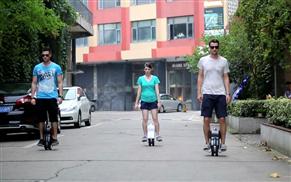 Airwheel Q1 one-wheeled scooter