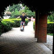 monociclo eléctrico de dos ruedas