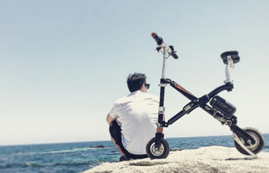 Airwheel E6 Electric Bike Seaside