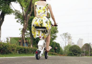مركز أخبار اعرف المزيد عن Airwheel الكهربائية الدراجة الهوائية الأحادية العجلة سكوتر