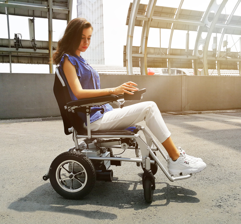 Airwheel H3Mini remote wheelchair